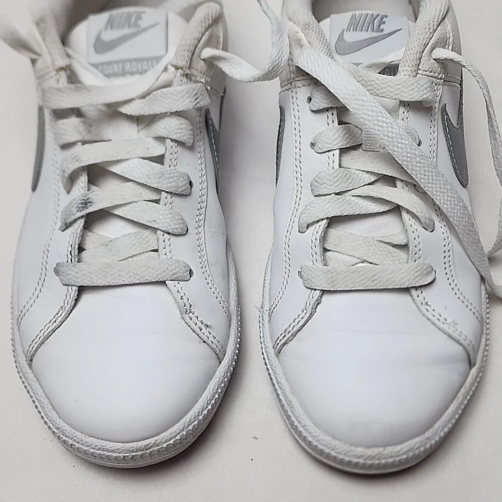 Nike Court Royale Sneakers Women 6.5 Youth 5